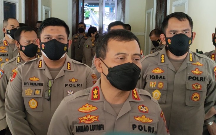Kapolda Jateng Irjen Pol Ahmad Luthfi saat memberikan keterangan terkait Transfer Dana Palsu 