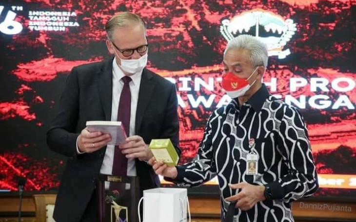 Duta Besar Denmark untuk Indonesia Lars Bo Larsen mengapresiasi langkah Gubernur Jawa Tengah Ganjar Pranowo  dalam menangani Covid-19 