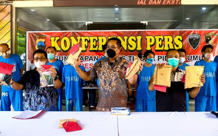 Ditreskrimum Polda Jateng menggelar konferensi pers terkait  komplotan pencurian dengan pemberatan