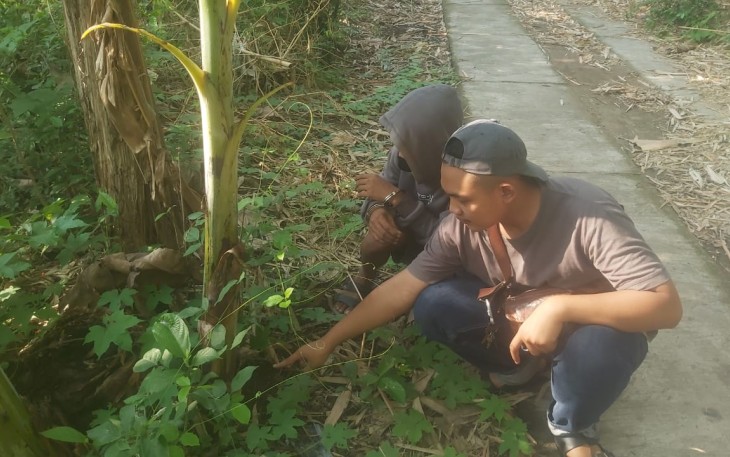 Kurir Narkoba ini Ditangkap Polisi Saat Tanam Sabu di 20 Lokasi