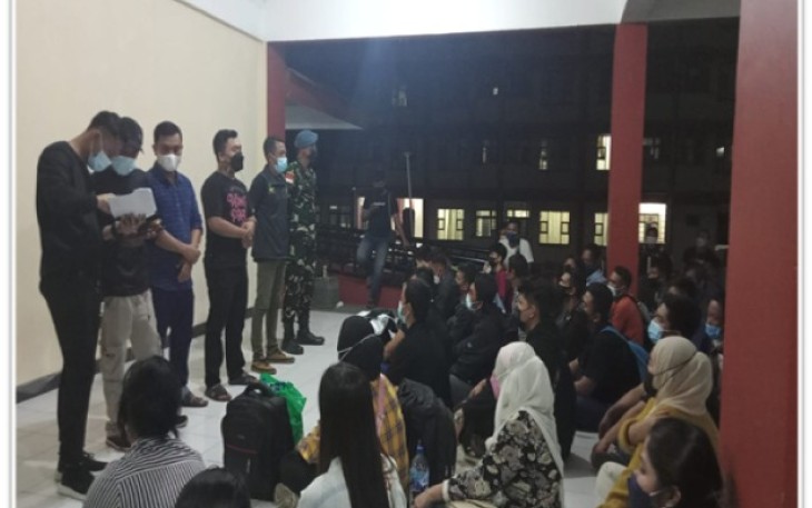 Sebanyak 947 orang pekerja migran Indonesia (PMI) dari Malaysia dan singapura masih menjalani karantina