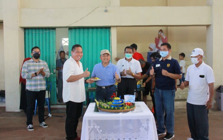 Sekretaris Daerah Provinsi Bengkulu Hamka Sabri membuka secara resmi Kejuaraan Tenis STB CUP-1 2021 di Lapangan Tennis Indoor Pemprov Bengkulu