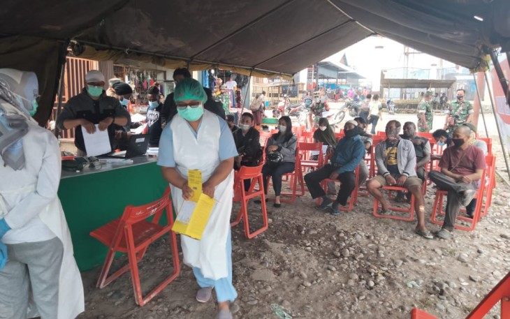 Kegiatan vaksinasi di Wamena