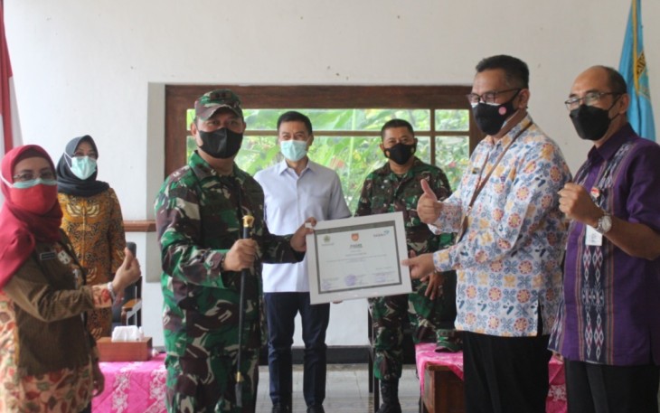 BKKBN Provinsi Jawa Tengah Berikan Penghargaan
