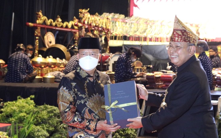 Launching Buku, Kapolda Bengkulu Gelar Wayang Kulit