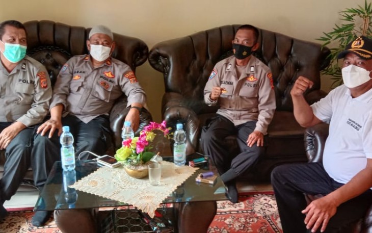 Ciptakan Kondusifitas, KBO Sat Binmas Polres Majalengka Anjangsana Kepada Ketua Pokdar Kmatibmas