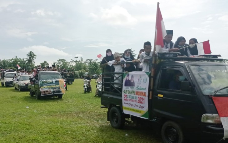 Pawai Peringatan Hari Santri ke 6