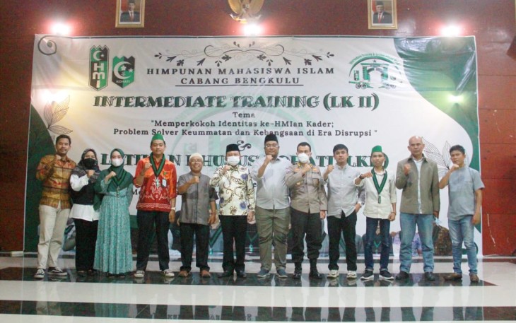 Tutup Pelatihan Kader II, Sekda Bengkulu Apresiasi Langkah HMI