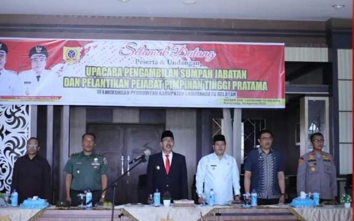 H Edimin saat dalam acara Pelantikan Pejabat Pimpinan Tinggi Pratama Pemkab Labusel