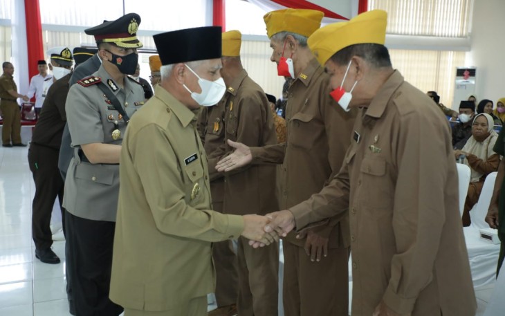 Bupati saat Ramah Tamah Bersama Pejuang Kemerdekaan Republik Indonesia Dalam Rangka HUT Ke-77 Kemerdekaan RI Tahun 2022