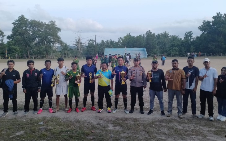 Penutupan Turnamen Mini Soccer Bakong Cup