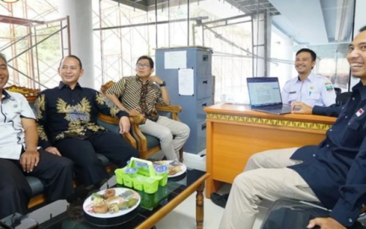 Diskominfo Kabupaten Serang saat Berkunjung ke Pesibar, Kamis (08/09/2022).