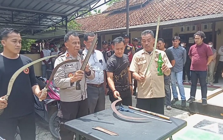 Kapolsek Ciruas Kompol Hasan Khan saat konferensi pers, Rabu (23/11/2022).
