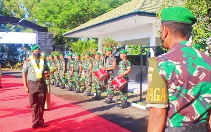 Tradisi Penyambutan Danrem 033/WP yang baru, Brigjen TNI Yudi Yulistyanto