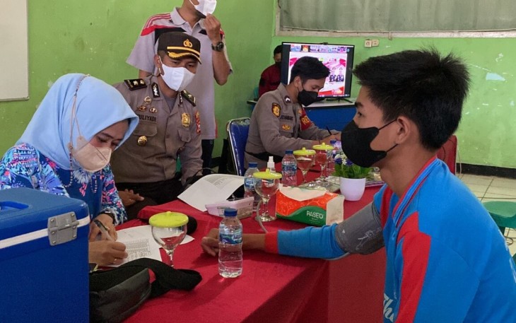 Gerai Vaksin Presisi di Sekolah
