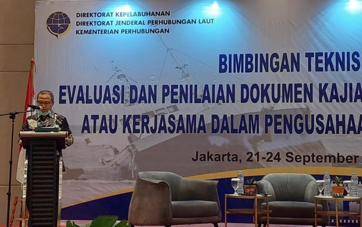 Pembukaan Bimtek Kajian Kelayakan Dalam Mengelola Alur Pelayaran Bersama Pihak Swasta