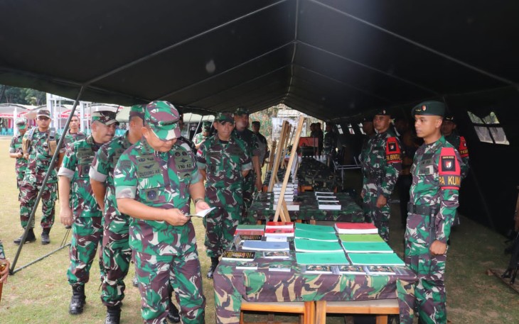 Kasad saat Pimpin Riksiapops Satgas Pamtas Yonif 744/SYB