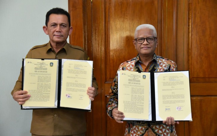 Gubernur Kepulauan Riau H. Ansar Ahmad saat menerima audensi dan silaturahmi jajaran Direksi PT Mutu Agung Lestari di Ruang VIP Bandara Hang Nadim–Batam, Selasa (25/10).
