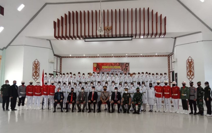 Pengukuhan Paskibra Kabupaten Gunung Mas