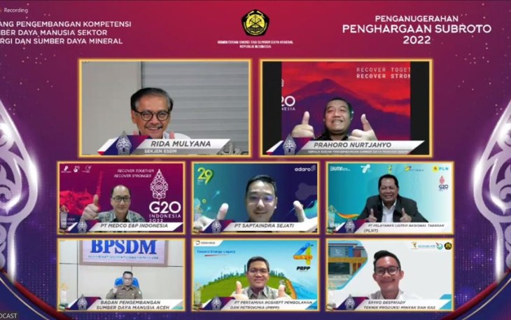 Kegiatan penghargaan diselenggarakan secara daring pada Selasa (4/10), dihadiri oleh Menteri ESDM Arifin Tasrif dan Kepala SKK Migas Dwi Soetjipto.