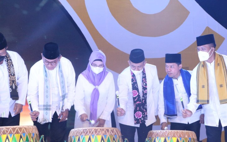 Kapolda Bengkulu saat Hadiri Kemeriahan Pergelaran Seni dan Budaya Festival Tabut 2022