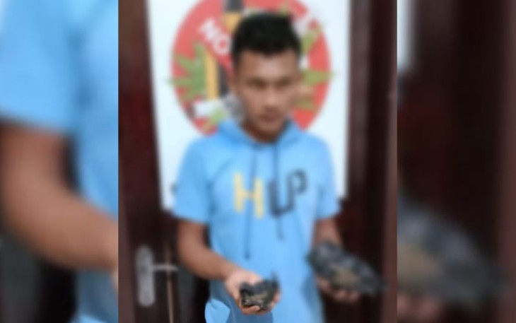 Tersangka dan barang bukti saat diamankan