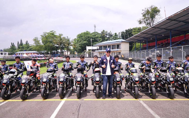 Bamsoet saat Buka Seri ke-4 FIM MiniGP Indonesia Series 2022 di Sentul, Bogor, Minggu (25/9/22).