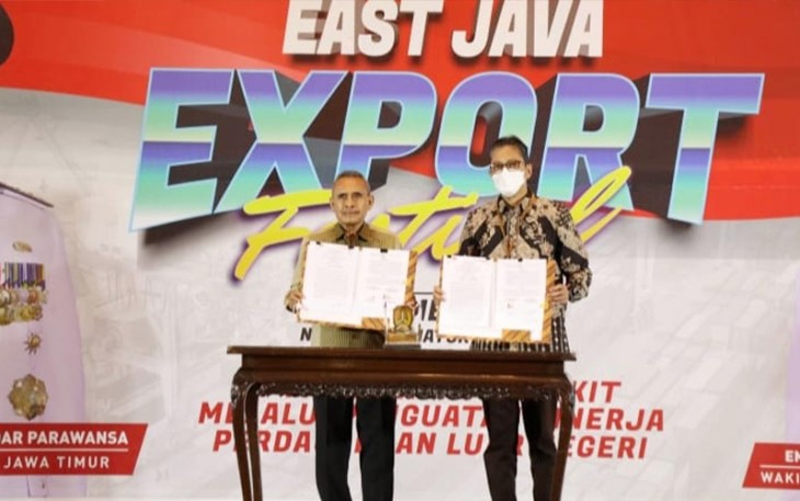 Penandatanganan Nota kesepahaman dihelat dalam rangkaian Acara East Java Export Festival di hotel Novotel Samator Surabaya (01/11/2022). 