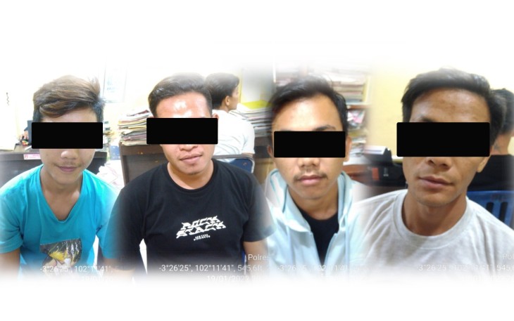 Foto empat orang tersangka pengeroyokan terhadap Mahasiswa asal Kecamatan Arga Makmur, Bengkulu Utara