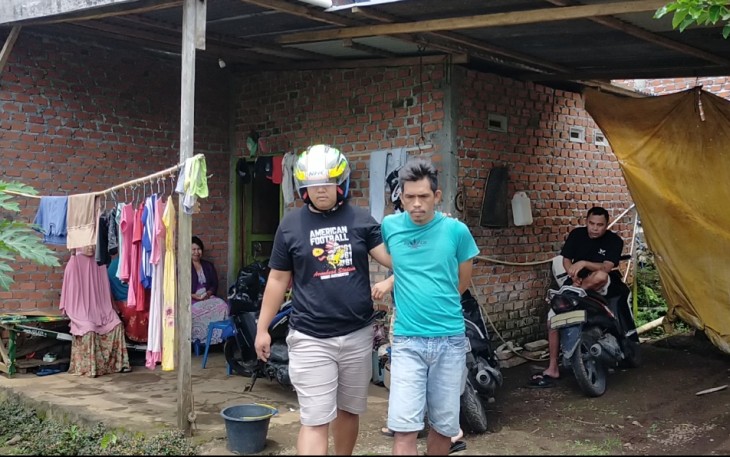 FE (33) Warga Kelurahan Padang Lekat, Kecamatan Kepahiang, akhirnya berhasil ditangkap tim Elang Jupi