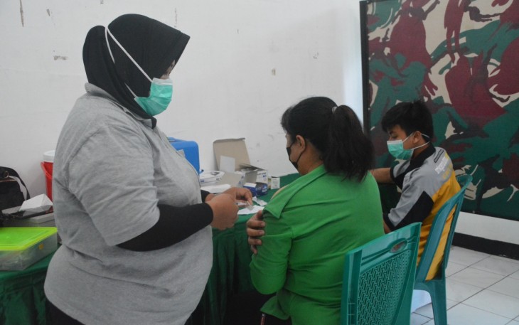 Guna Cegah Omicron Persit Cabang XXVII Ikut Vaksin Booster