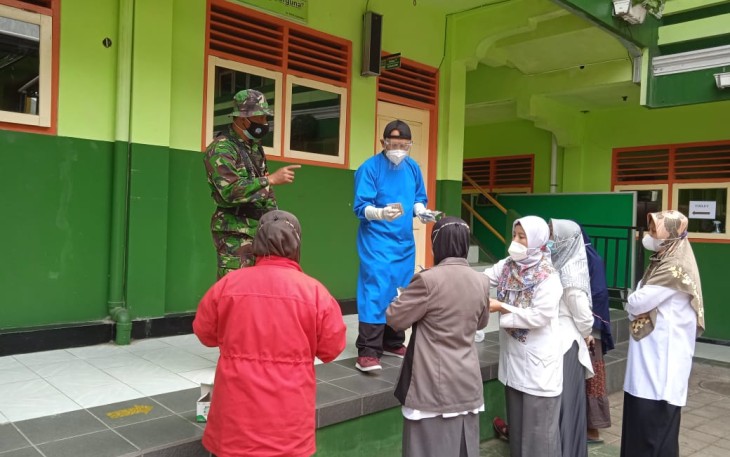 Pembagian  Vitamin 