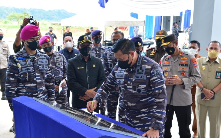 Kasal Resmikan Gedung Mako Lanal Lampung Caligi