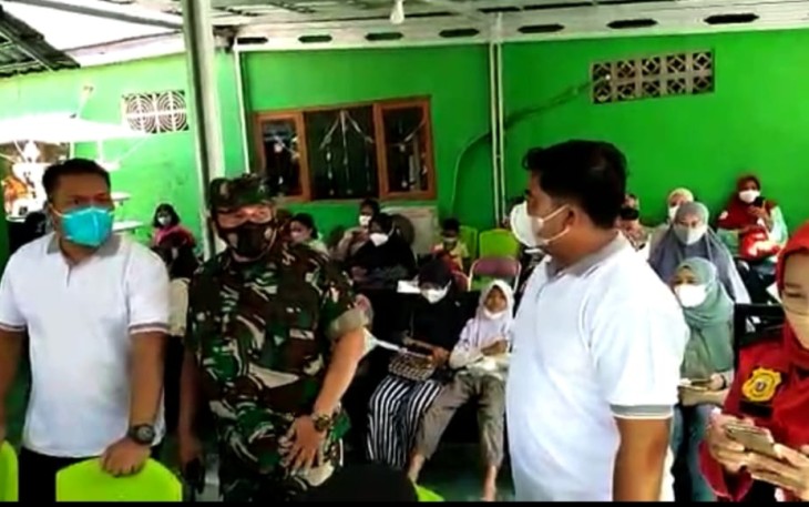 Luar Biasa, Antusias Warga Ikuti Serbuan Vaksinasi di Kelurahan Kramatjati