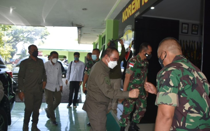 Deputi 4/Bidang Intelijen Ekonomi BIN Kunjungi Korem 161/WS