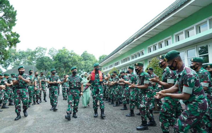 Pangdivif 2 Kostrad Kunjungan Kerja ke Satjar Brigif R 9/DY/2 Kostrad