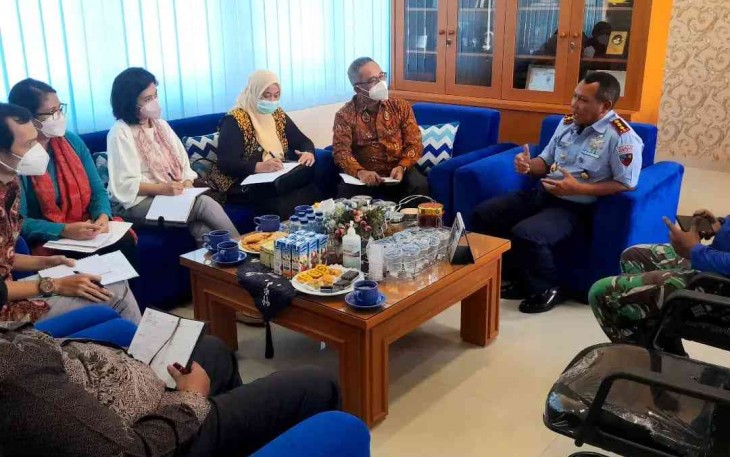 Danlanud Hang Nadim Letkol Pnb Iwan Setiawan Menerima Kunjungan Tim Puslit Sekjen DPR-RI