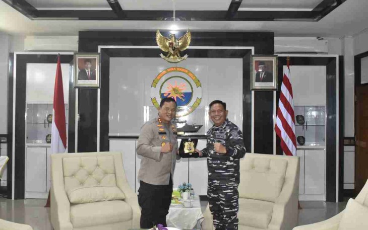 Panglima Koarmada III Menerima Kunjungan Kehormatan Kapolda Papua Barat