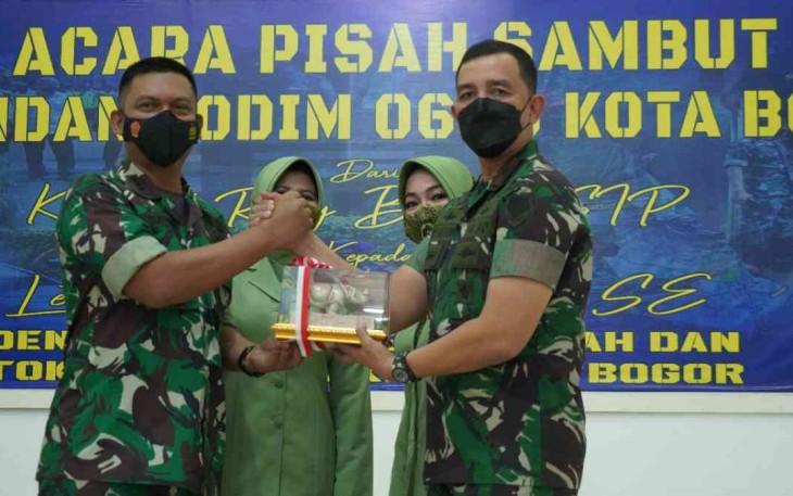 Danrem 061/Sk Pimpin Sertijab Dandim 0606/Kota Bogor Baru