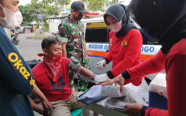 Permudah Masyarakat Mendapat Suntikan Vaksinasi Covid-19, Kodim 0802 Gelar Vaksinasi Secara Mobile