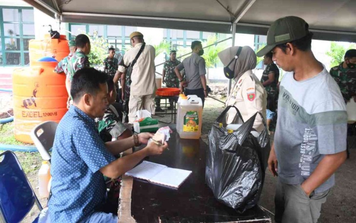 Gelar Pasar Murah Minyak Goreng, Meriahkan HUT Persit Kartika Chandra Kirana