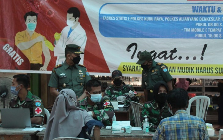 Tak Kenal Lelah Dandim 1015/Sampit Keliling Tinjau Vaksinasi