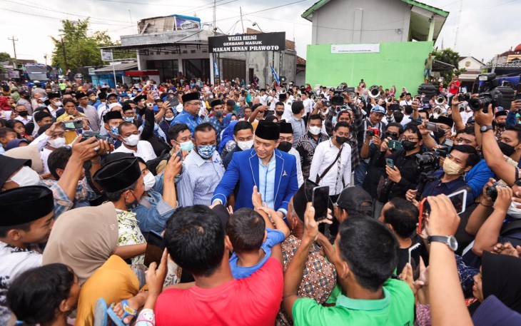 AHY saat safari ramadhan di Desa Prawoto