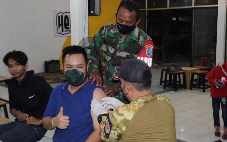 Cafe Helui Sasaran Vaksinasi Mobile 