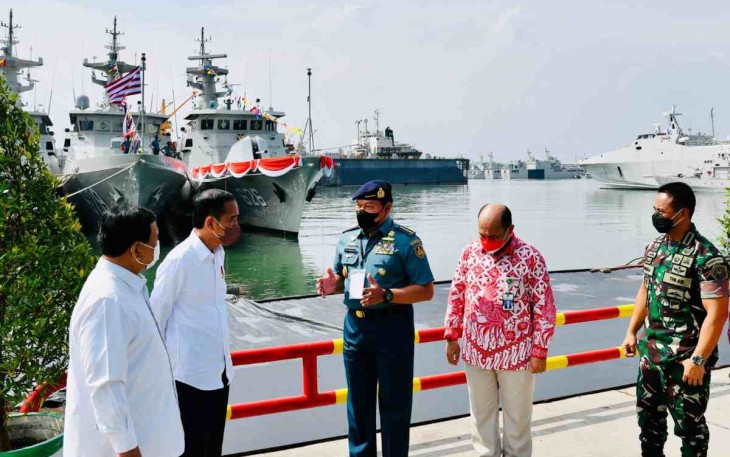 Presiden Ir. Joko Widodo saat membuka Peluncuran Holding dan Program Strategis BUMN Industri Pertahanan di PT PAL
