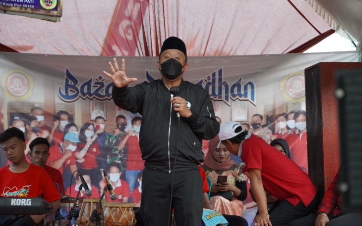 Wabup Saiful Arifin hadiri bazar Karang Taruna Brojoseti