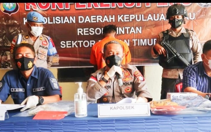 Polsek Bintan Timur, saat konferensi pers, Sabtu (23/4/2022)