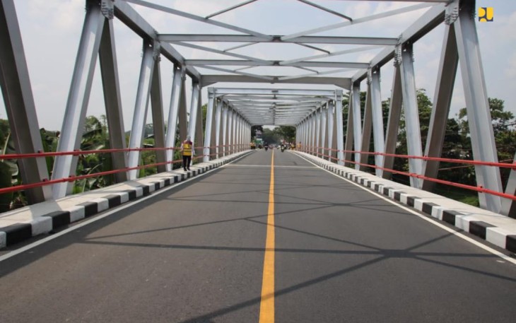 Jembatan Ciujung Baru provinsi Banten sudah dibuka setelah perbaikan. Senin (25/4/2022)