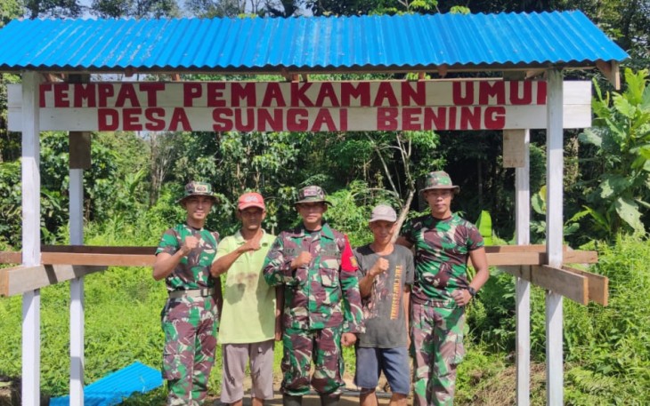 Gapura TPU perbatasan karya Yonif Mekanis 643/Wns. Kamis (05/05/2022)
