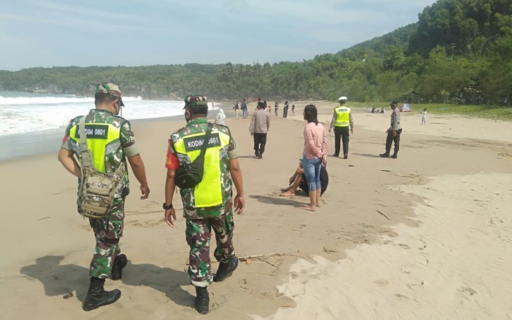 Patroli keamanan lokasi wisata. Sabtu (07/05/2022)